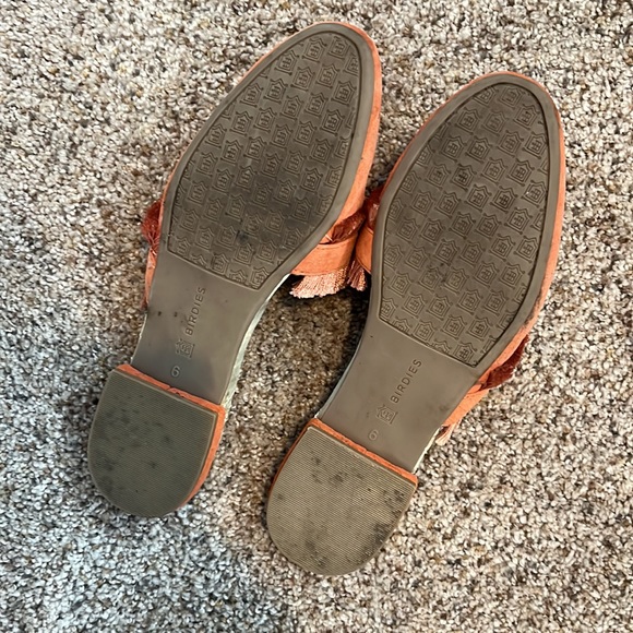 Birdies Ani Slide Coral Fringed Mule Flat - Picture 8 of 11